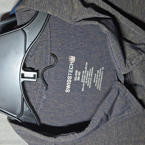 2XL Swiss Tech Set Of 3 Gray, Red, Blue Casual Botton Down Shirts - Picture 10 of 12